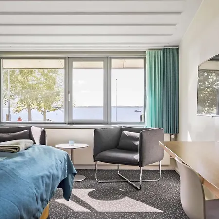 Hotel Sønderborg Strand 4*