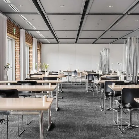 Hotel Sonderborg Strand 4*