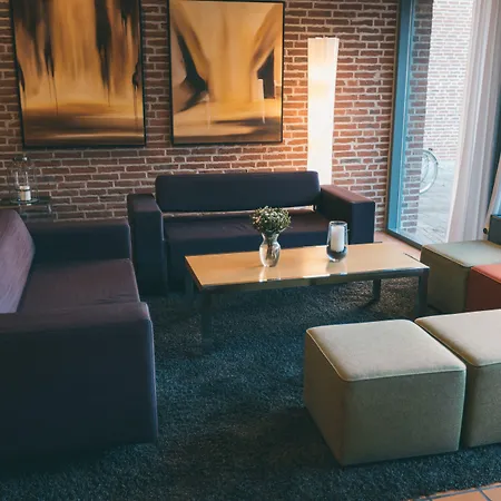 فندق Hotel Sonderborg Strand 4*